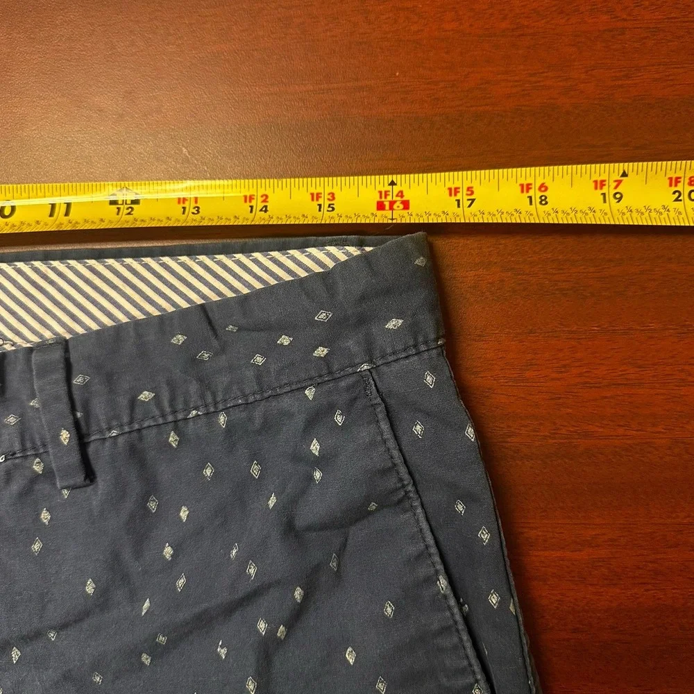 Banana Republic Shorts Mens Sz 33 All Over Print Cotton Aztec Geometric Summer